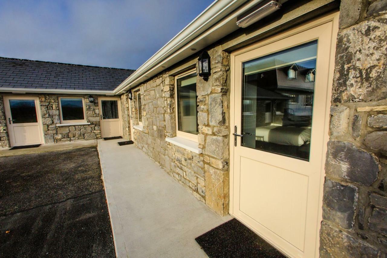 The Red Cottage & Stables Sligo Bagian luar foto