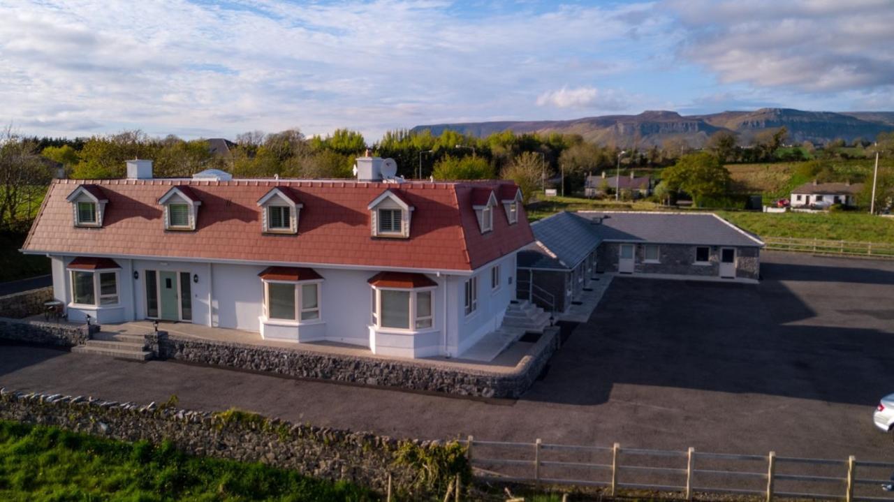 The Red Cottage & Stables Sligo Bagian luar foto