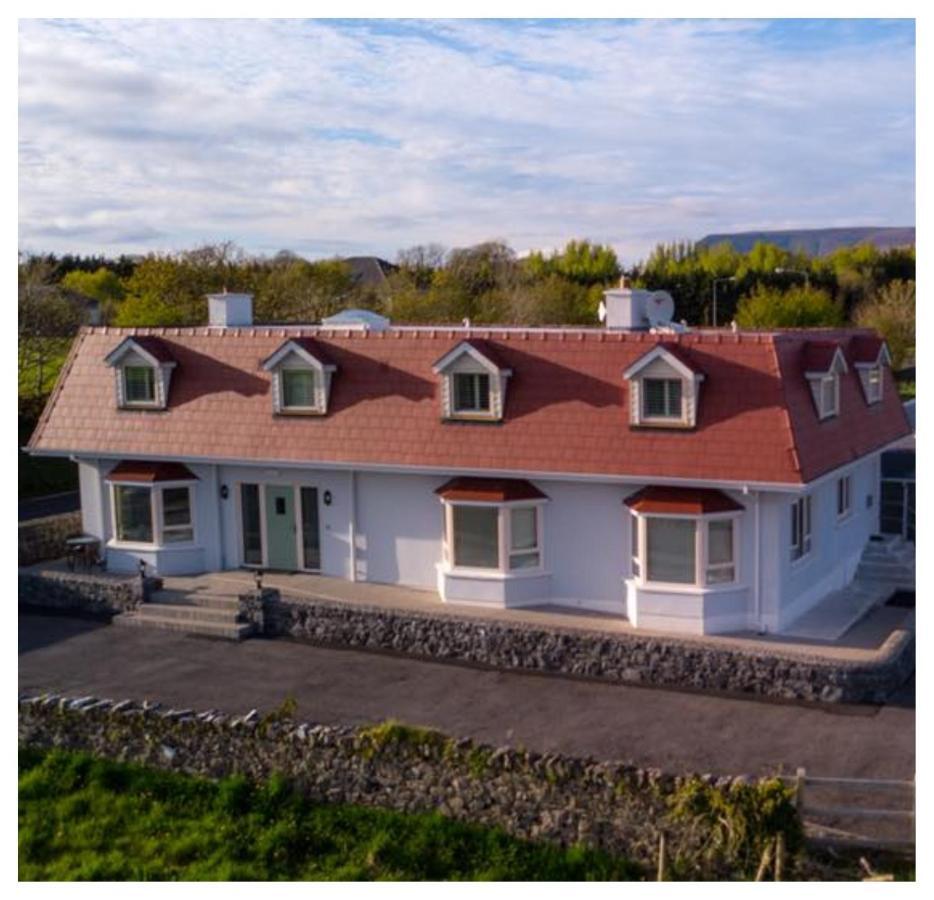 The Red Cottage & Stables Sligo Bagian luar foto